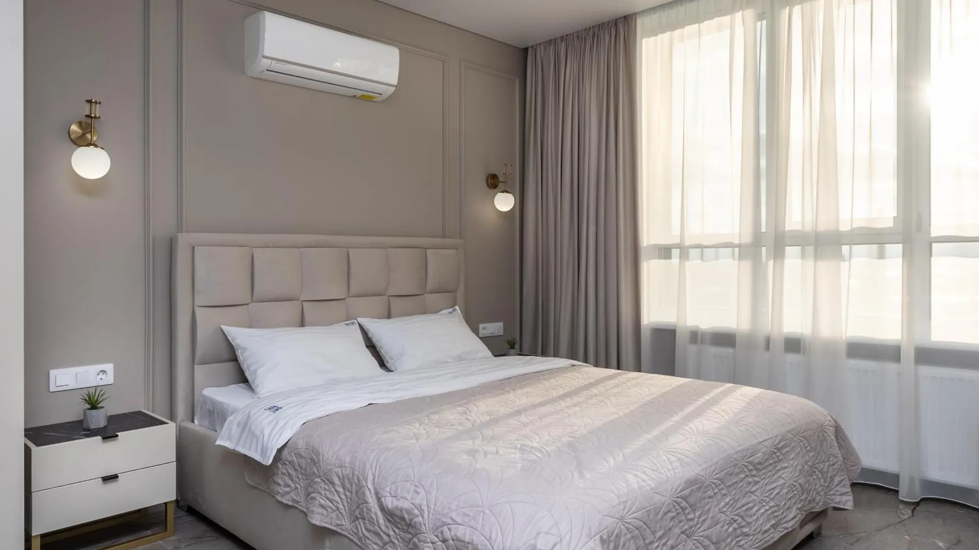 Flatrent Olympic Park, Метро Бориспільська Поруч! Kyiv