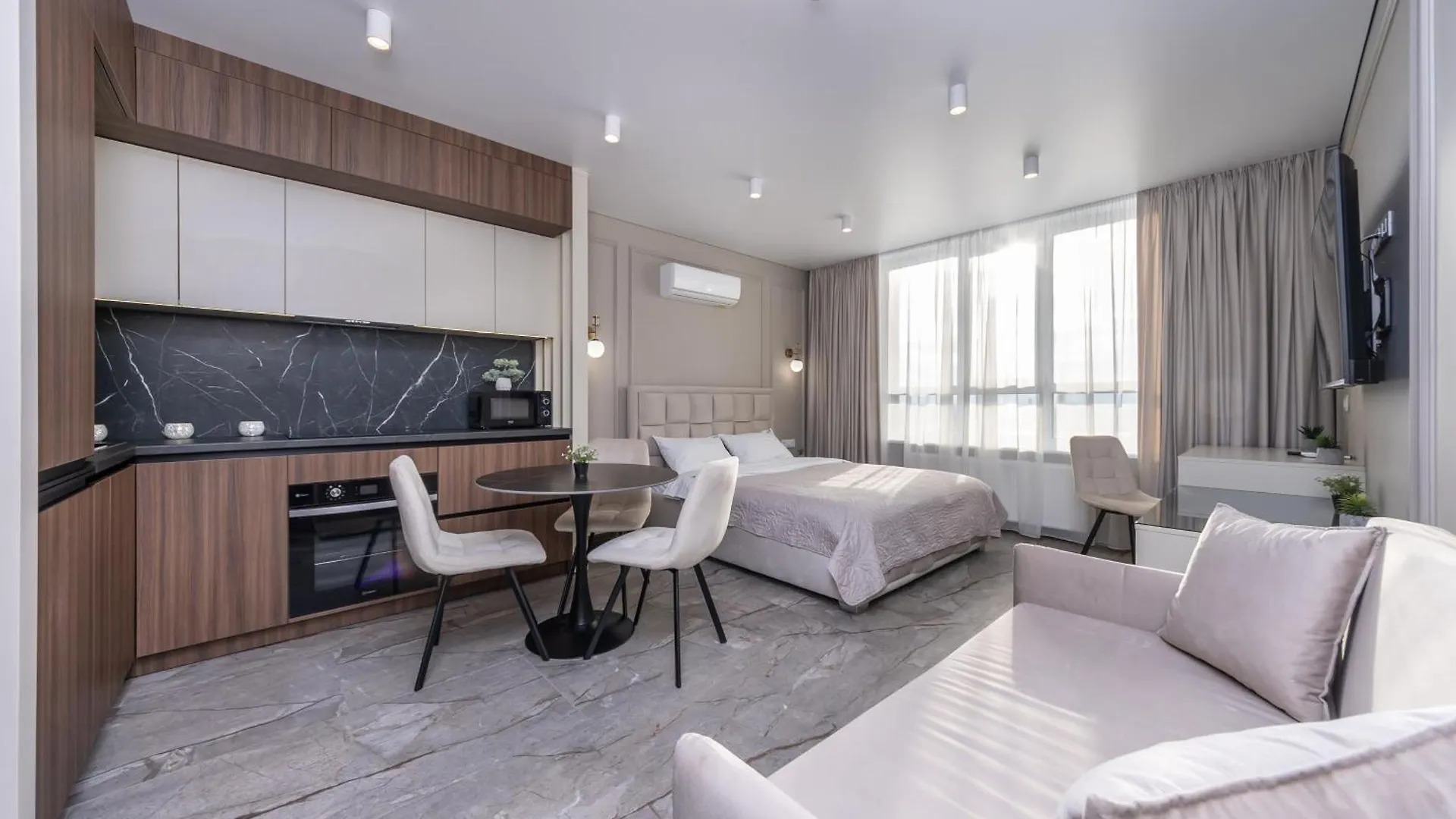 Flatrent Olympic Park, Метро Бориспільська Поруч! Kyiv 0*,  Ukraine