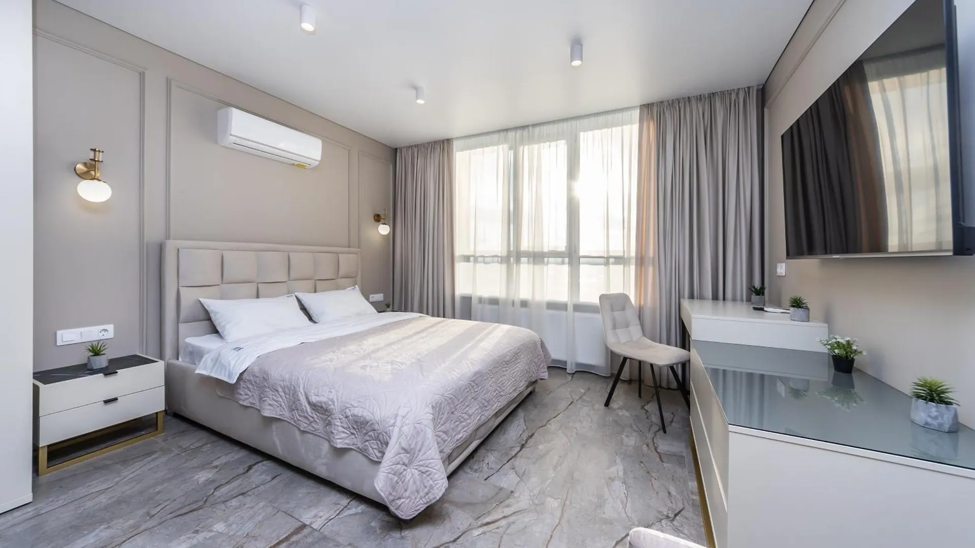 Flatrent Olympic Park, Метро Бориспільська Поруч! Kyiv
