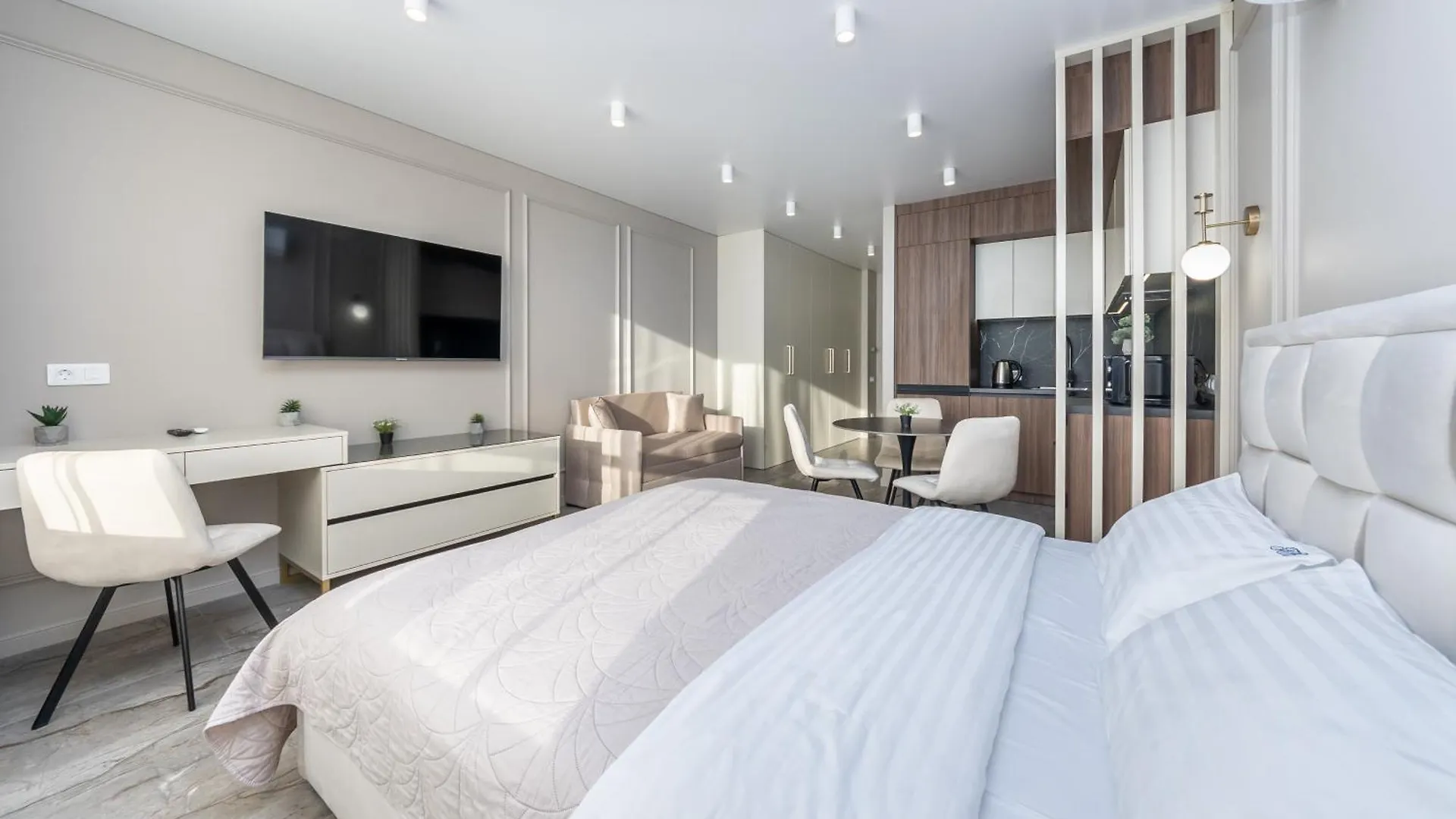 Flatrent Olympic Park, Метро Бориспільська Поруч! Kyiv Lejlighed
